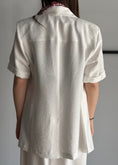 Carica l'immagine nel visualizzatore della galleria, Blazer monopetto ZAHJR bianco con foulard