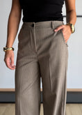 Carica l'immagine nel visualizzatore della galleria, Pantalone palazzo in micro check - ZAHJR