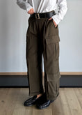Carica l'immagine nel visualizzatore della galleria, Pantalone cargo wide leg militare con cintura - ZAHJR