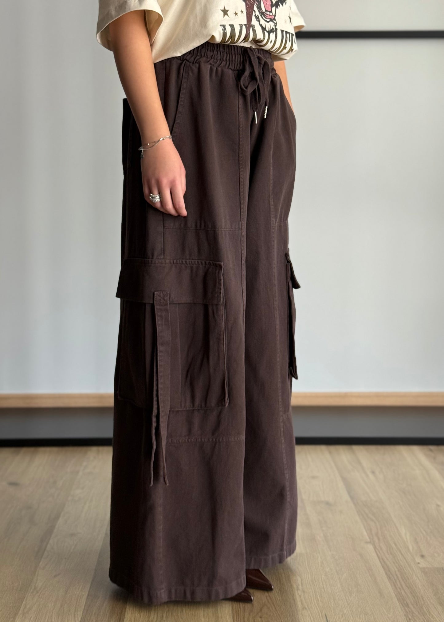 Pantaloni cargo wide leg con tasconi -KONTATTO