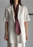 Carica l'immagine nel visualizzatore della galleria, Blazer monopetto ZAHJR con foulard