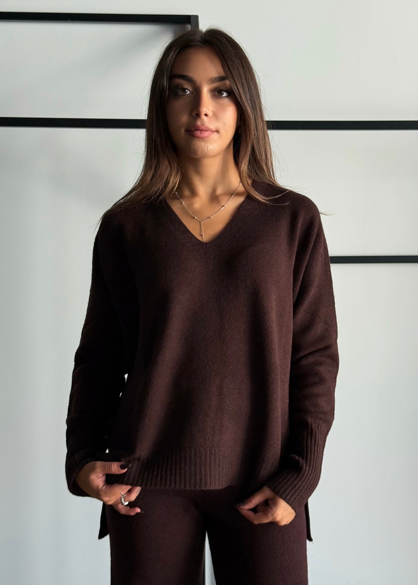 Maglia over scollo a V -KONTATTO