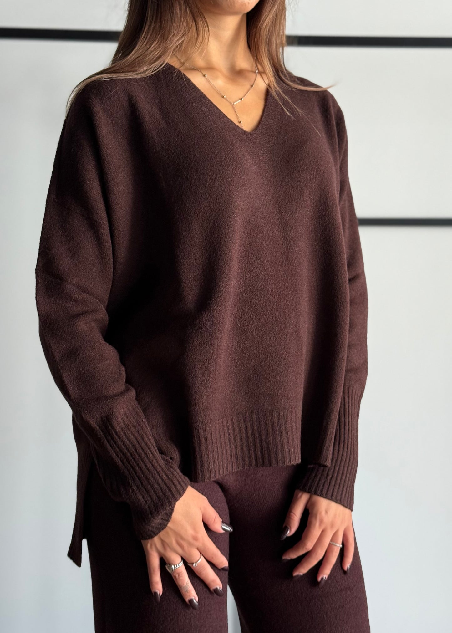 Maglia over scollo a V -KONTATTO
