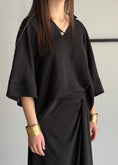 Carica l'immagine nel visualizzatore della galleria, Blusa PHILIALOFT oversize