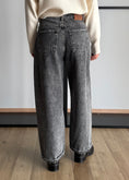 Carica l'immagine nel visualizzatore della galleria, Jeans wide leg grigio washed - PHILIALOFT