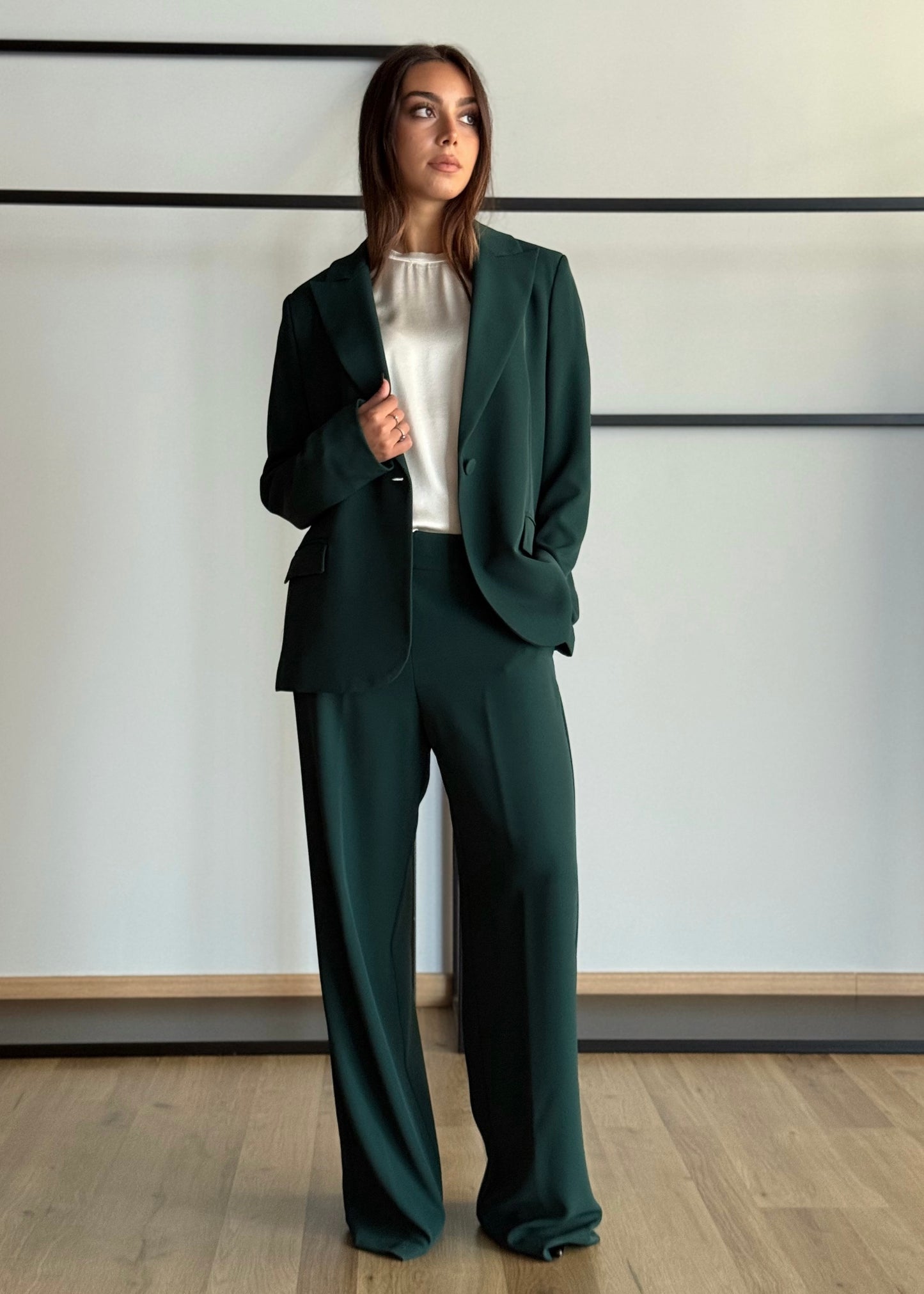 Tailleur giacca e pantalone -KONTATTO