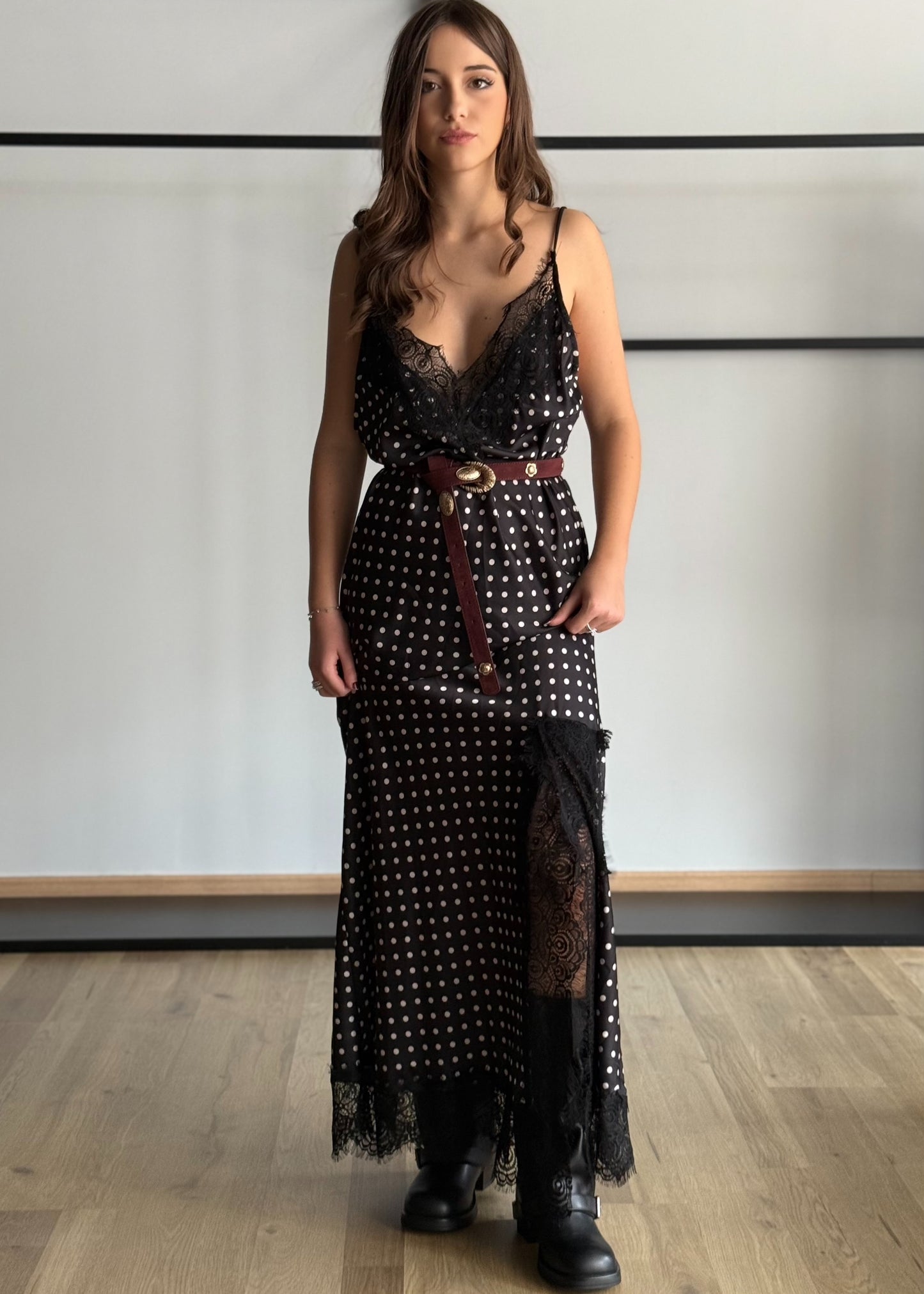 Abito sottoveste a pois con pizzo