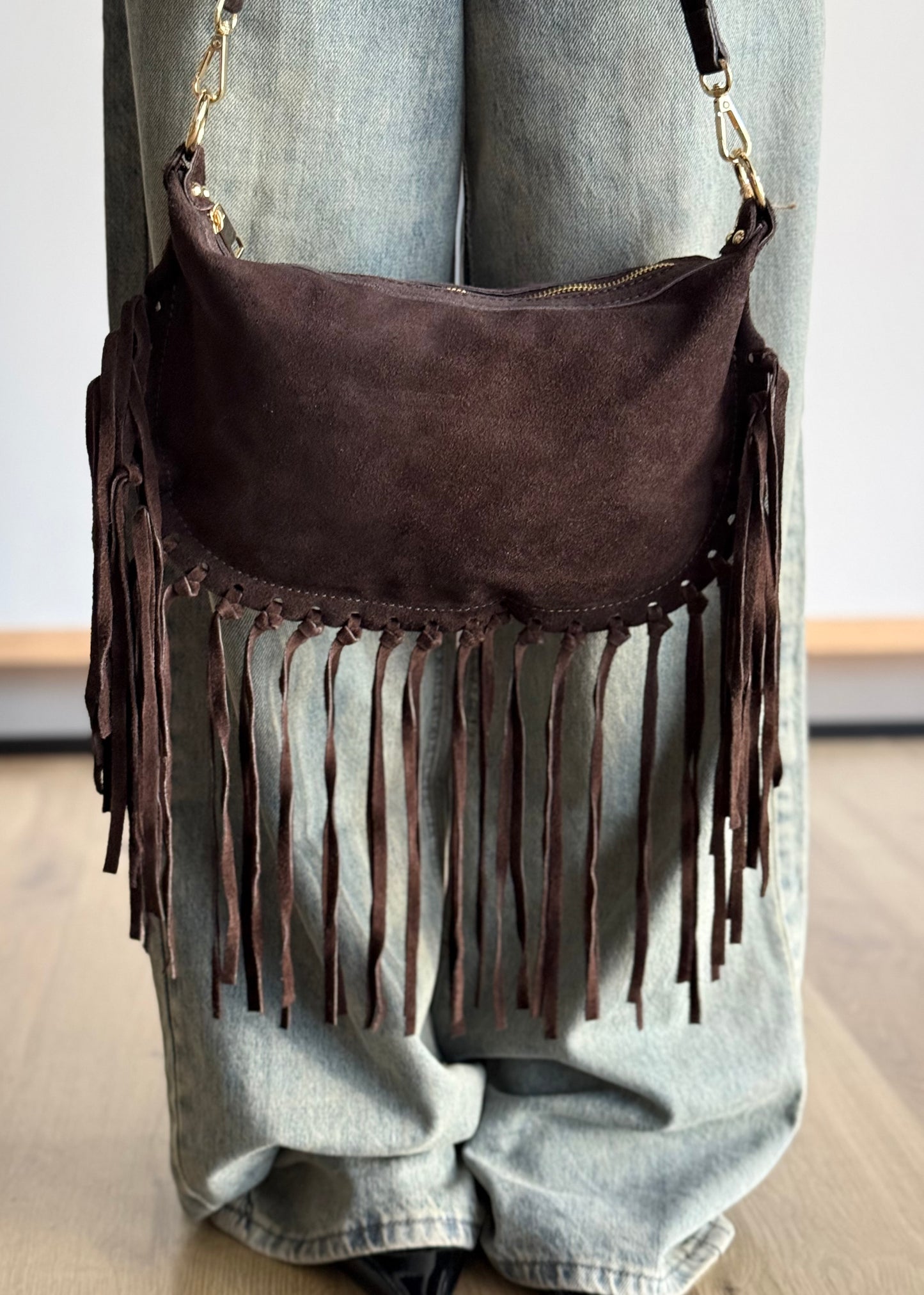 Borsa a Spalla in Camoscio con Frange Lunghe