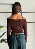 Carica l'immagine nel visualizzatore della galleria, Maglia a coste con scollo Bardot -KONTATTO