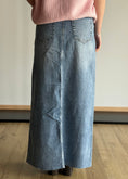 Carica l'immagine nel visualizzatore della galleria, Gonna THEVICE in denim