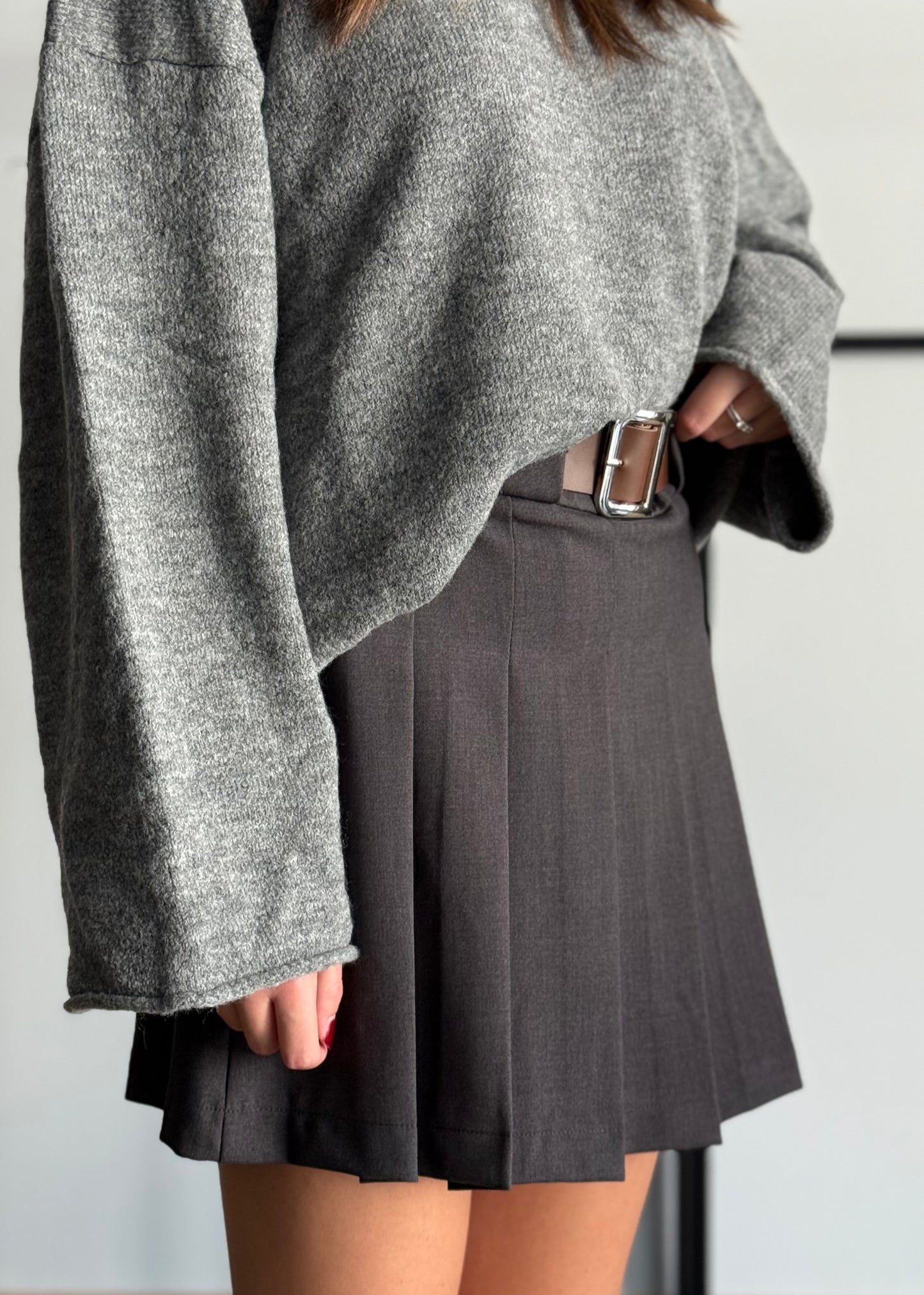 Gonna a pieghe grigia con zip laterale -LUMINA