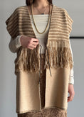 Carica l'immagine nel visualizzatore della galleria, Gilet KONTATTO in maglia bouclé