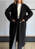 Carica l'immagine nel visualizzatore della galleria, Cappotto lungo monopetto con maxi tasche - ZAHJR