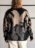 Carica l'immagine nel visualizzatore della galleria, Cardigan fantasia camouflage - KONTATTO