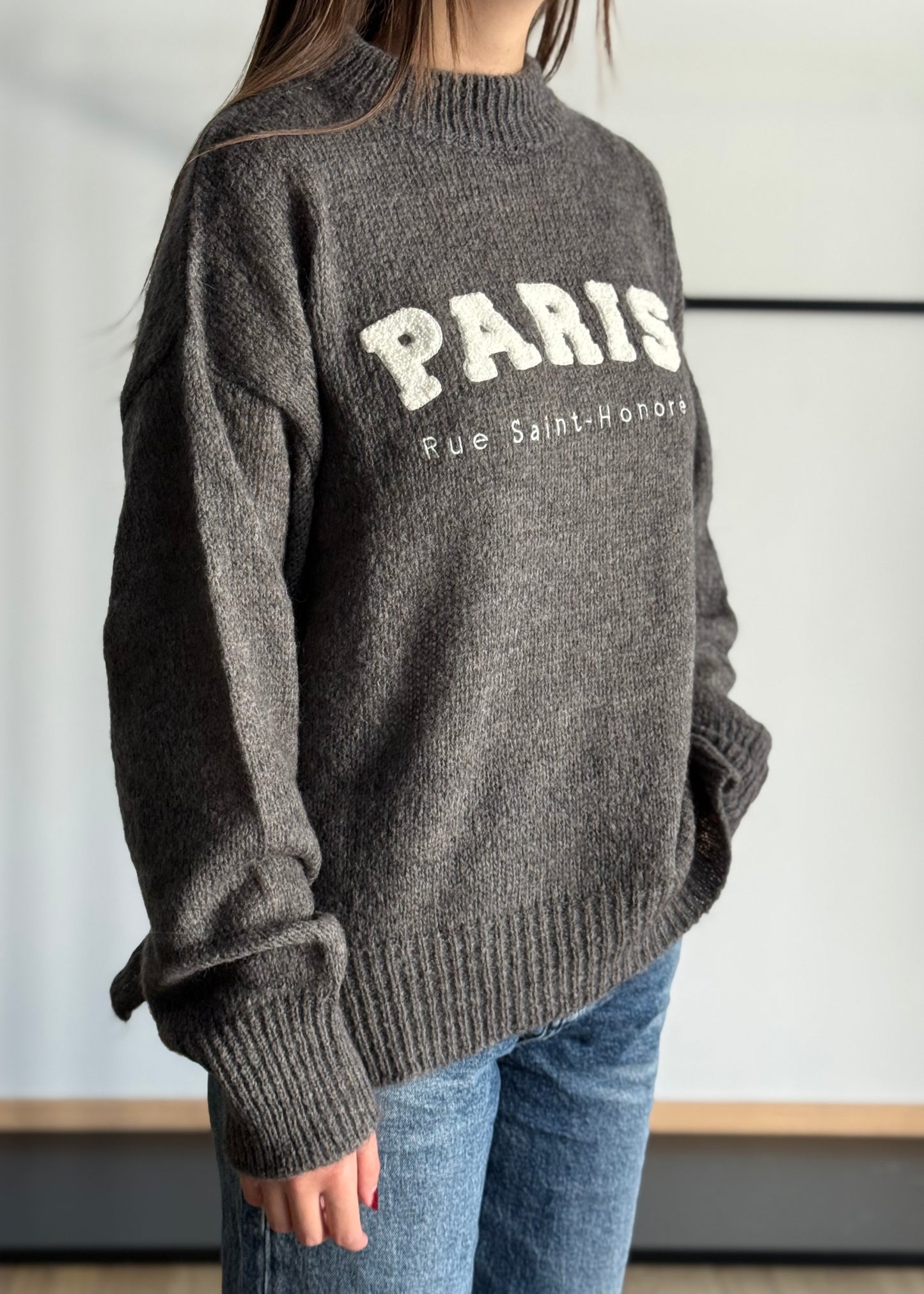 Maglia con ricamo -KONTATTO