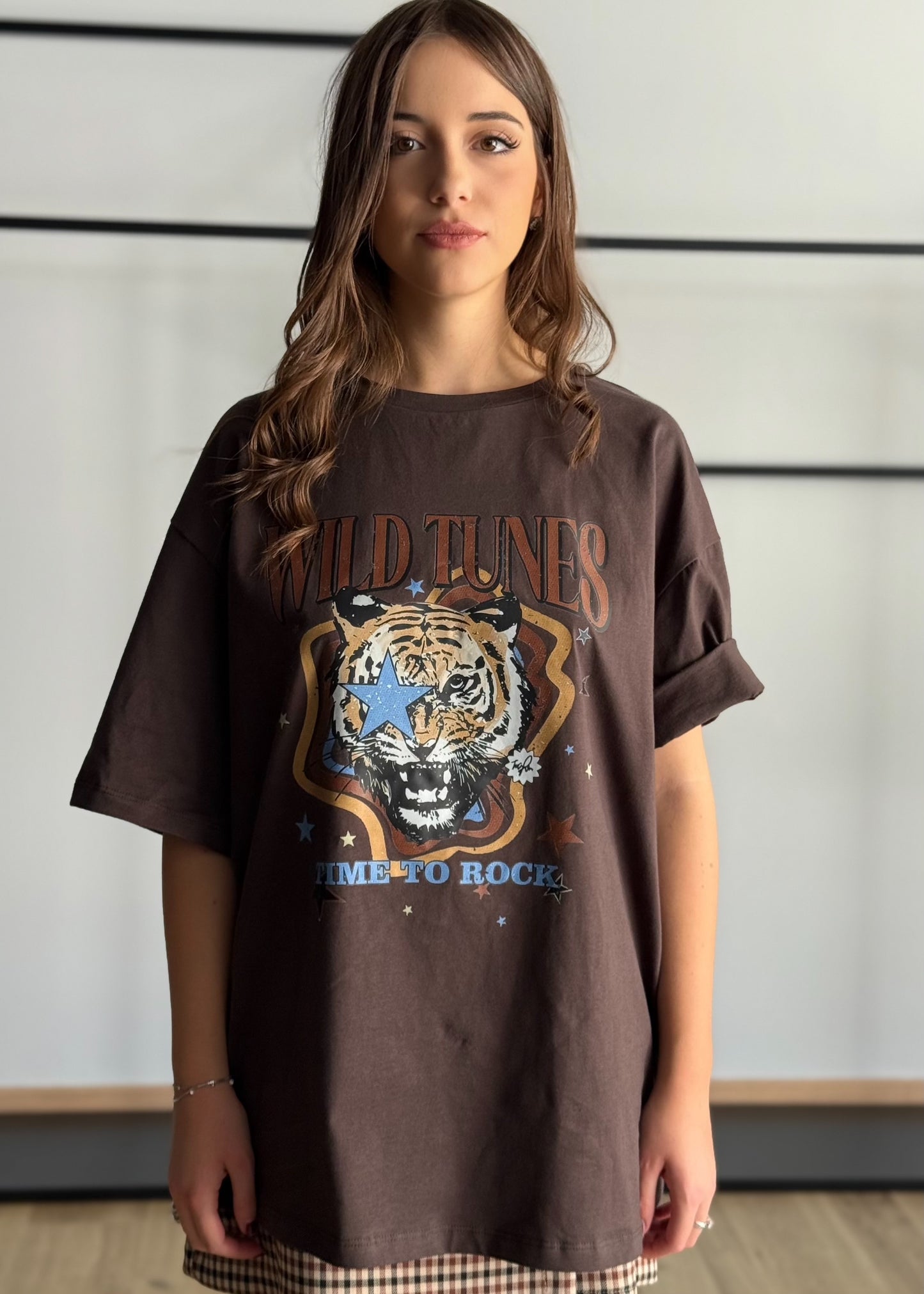 T-shirt oversize stampa tigre “Wild Tunes” -PHILIALOFT