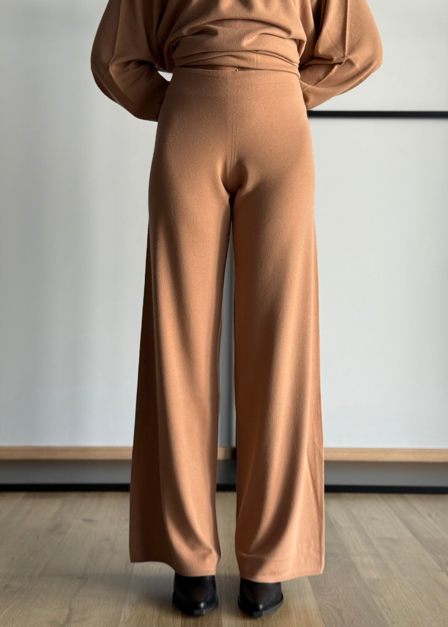 Pantaloni a palazzo -KONTATTO