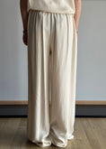 Carica l'immagine nel visualizzatore della galleria, Pantalone palazzo ZAHJR latte