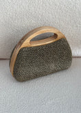Carica l'immagine nel visualizzatore della galleria, Clutch in rafia salvia