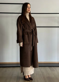 Carica l'immagine nel visualizzatore della galleria, Cappotto E-WOMAN con cintura