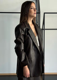Carica l'immagine nel visualizzatore della galleria, Blazer in ecopelle monopetto -ZAHJR