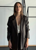 Carica l'immagine nel visualizzatore della galleria, Blazer in ecopelle monopetto -ZAHJR