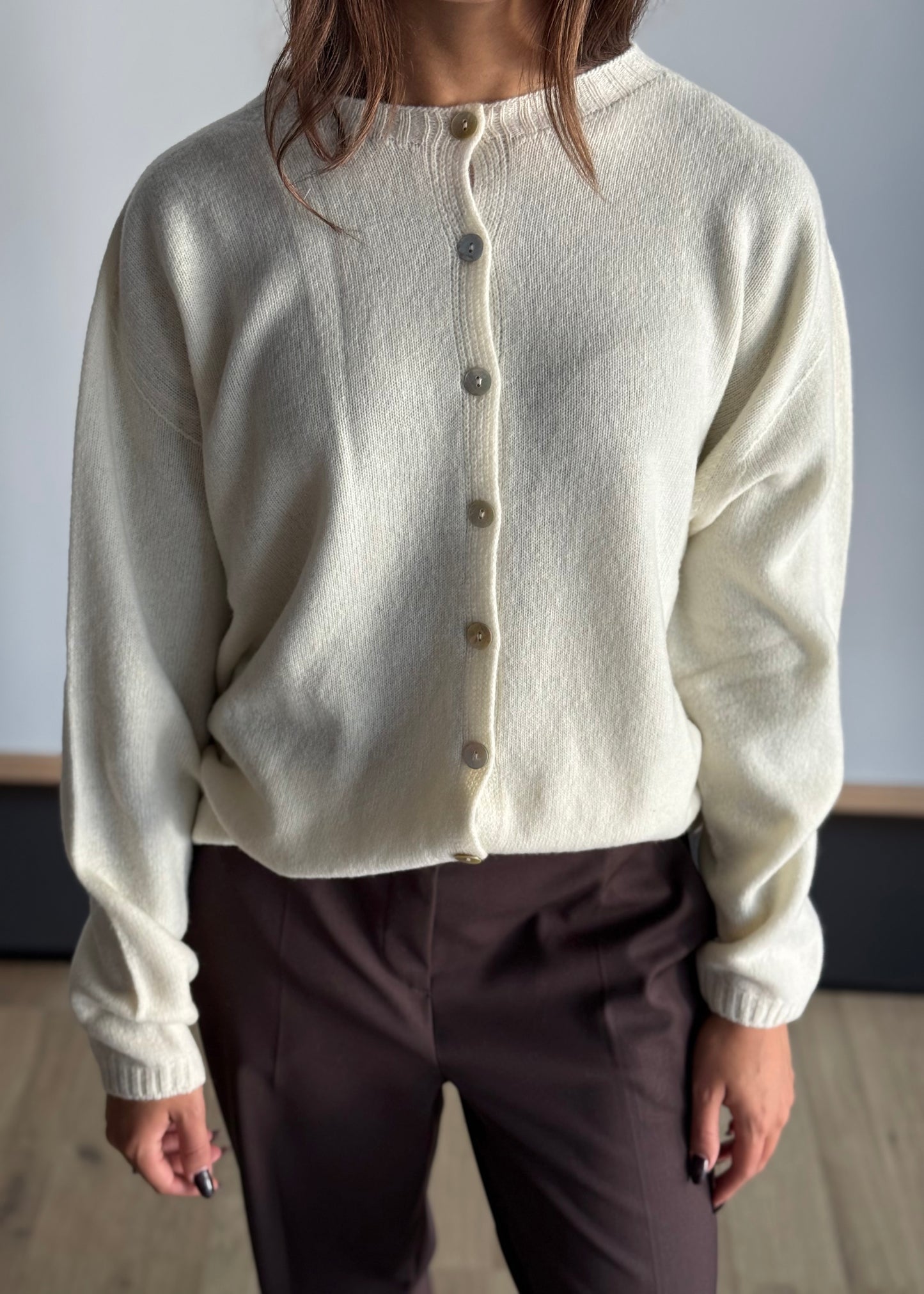 Cardigan corto in maglia -KONTATTO