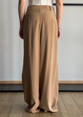 Carica l'immagine nel visualizzatore della galleria, Pantalone ZAHJR con pinces