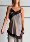 Carica l'immagine nel visualizzatore della galleria, Top lingerie fango con pizzo a contrasto - ZAHJR