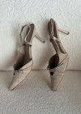 Carica l'immagine nel visualizzatore della galleria, Slingback THEVICE in suede avorio