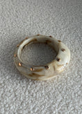 Carica l'immagine nel visualizzatore della galleria, Bracciale THEVICE effetto marmorizzato avorio