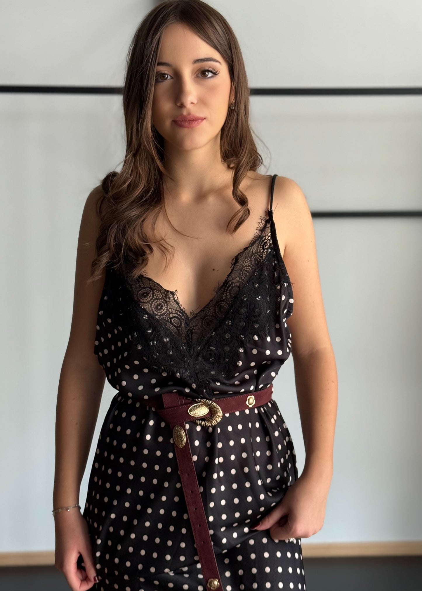 Abito sottoveste a pois con pizzo