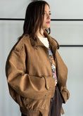 Carica l'immagine nel visualizzatore della galleria, Bomber in suede -KONTATTO