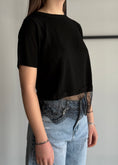 Carica l'immagine nel visualizzatore della galleria, Maglia KONTATTO con fondo in pizzo nero