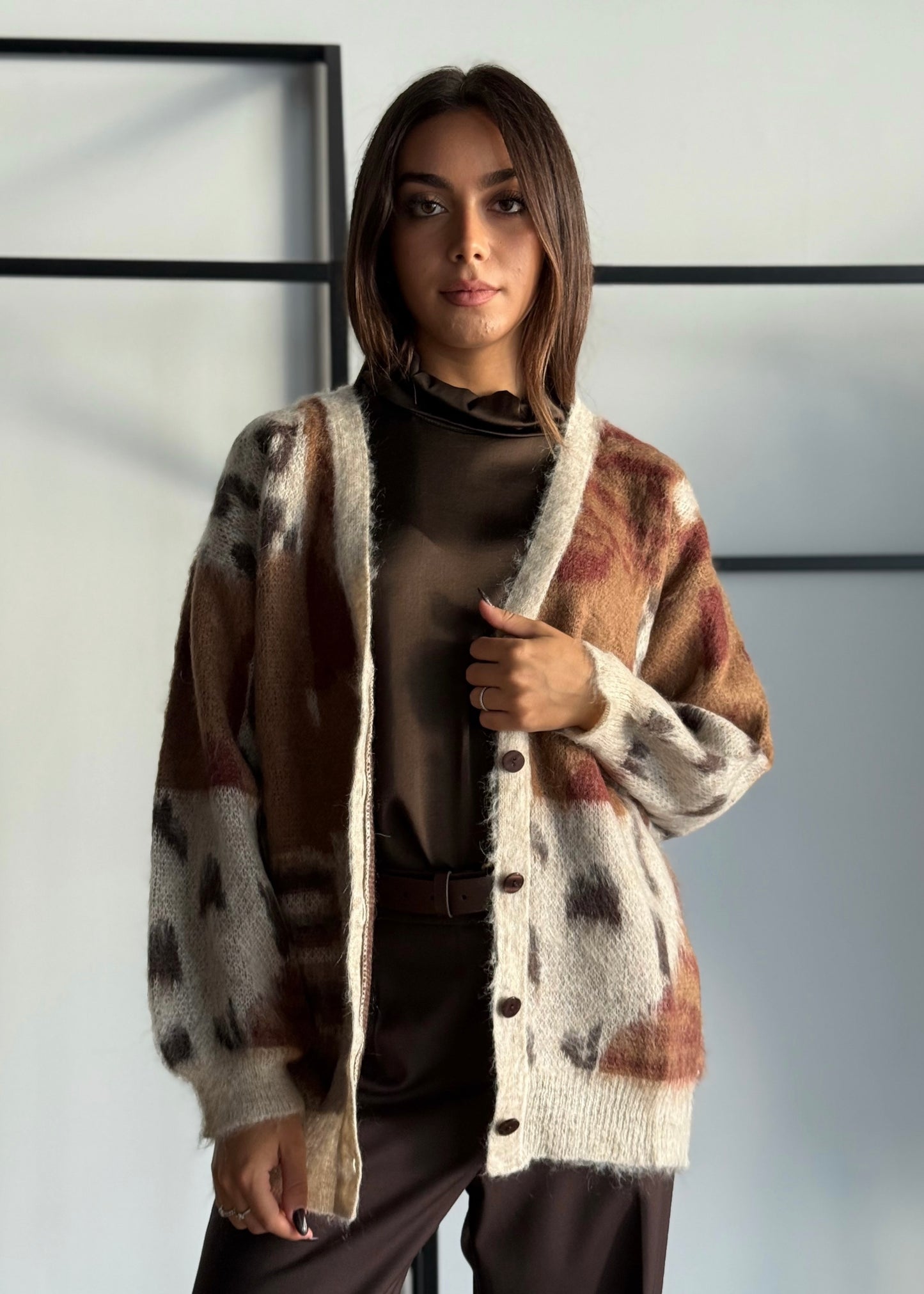 Cardigan morbido in fantasia animalier e geometrica -KONTATTO