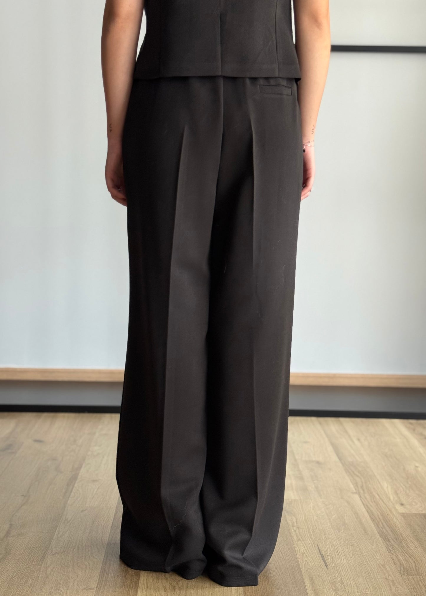 Pantaloni palazzo nero con cintura sottile nera -ZAHJR
