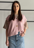 Carica l'immagine nel visualizzatore della galleria, Gilet ZAHJR in maglia con bottoni rosa