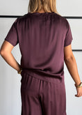 Carica l'immagine nel visualizzatore della galleria, T-shirt vino in satin - ZAHJR