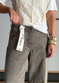 Carica l'immagine nel visualizzatore della galleria, Pantalone in velluto - PHILIALOFT