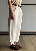 Carica l'immagine nel visualizzatore della galleria, Pantalone balloon ZAHJR latte