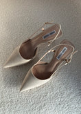 Carica l'immagine nel visualizzatore della galleria, Slingback THEVICE in suede beige