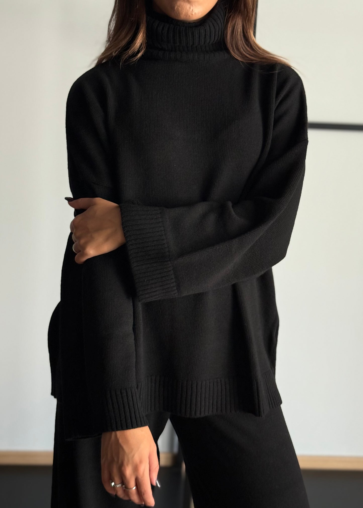 Maglia dolcevita oversize -KONTATTO