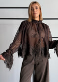 Carica l'immagine nel visualizzatore della galleria, Blusa satin & lace - PHILIALOFT