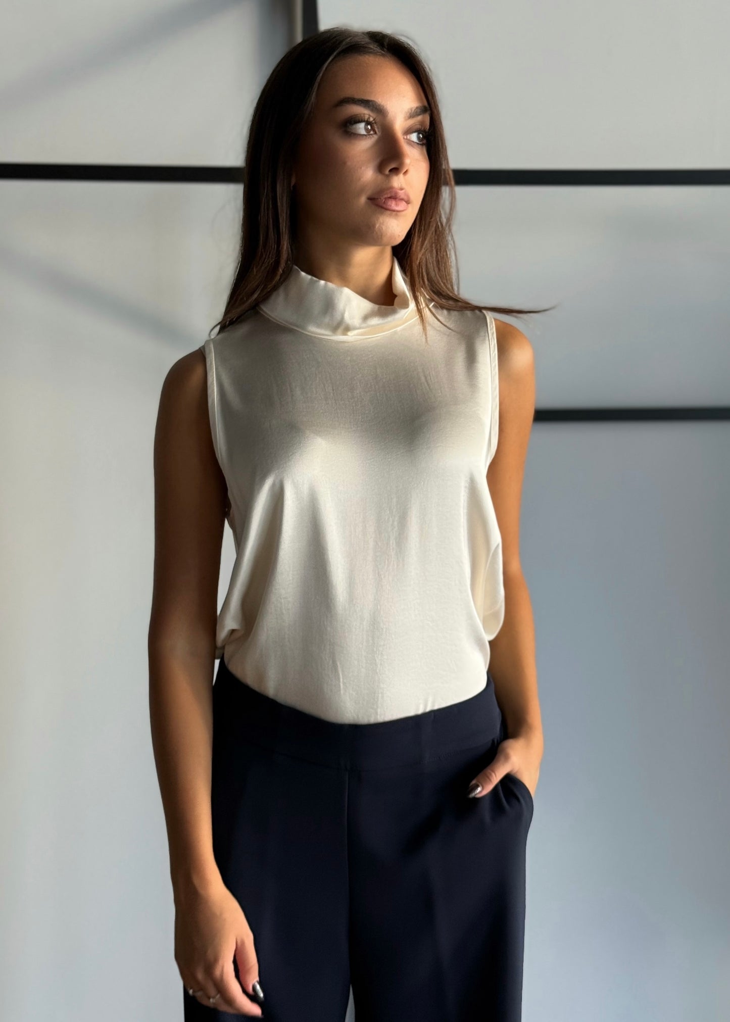 Top in viscosa con scollo lupetto -ZAHJR