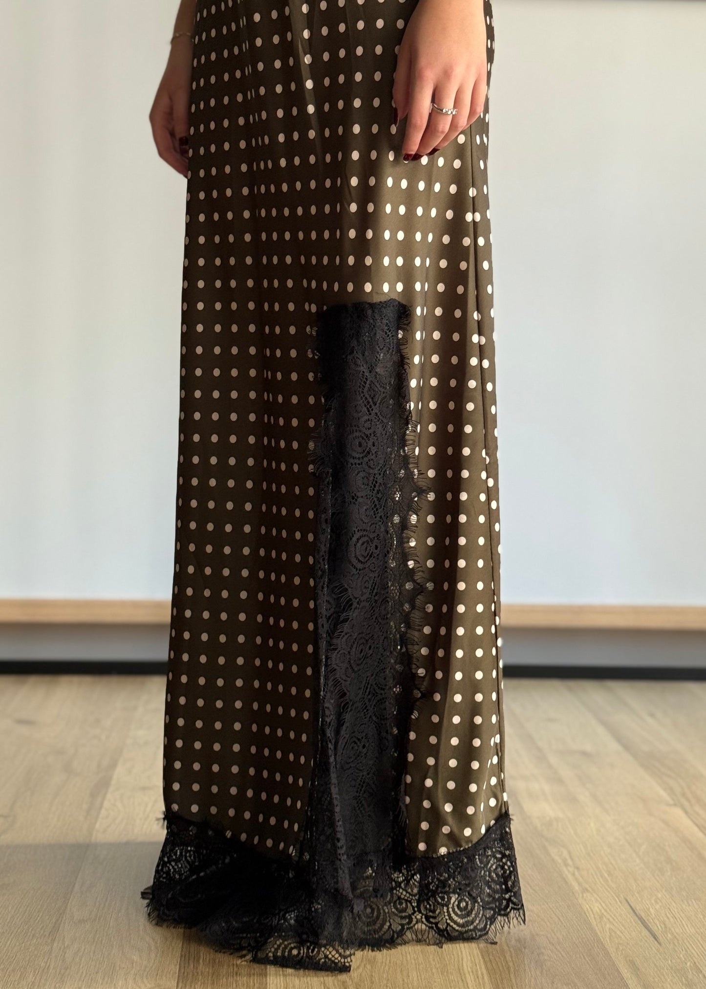 Abito sottoveste a pois con pizzo