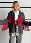 Carica l'immagine nel visualizzatore della galleria, Blazer oversize con frange