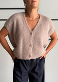 Carica l'immagine nel visualizzatore della galleria, Gilet cashà in maglia soft con bottoni - PHILIALOFT