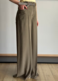 Carica l'immagine nel visualizzatore della galleria, Pantalone palazzo ZAHJR con cintura borchiata