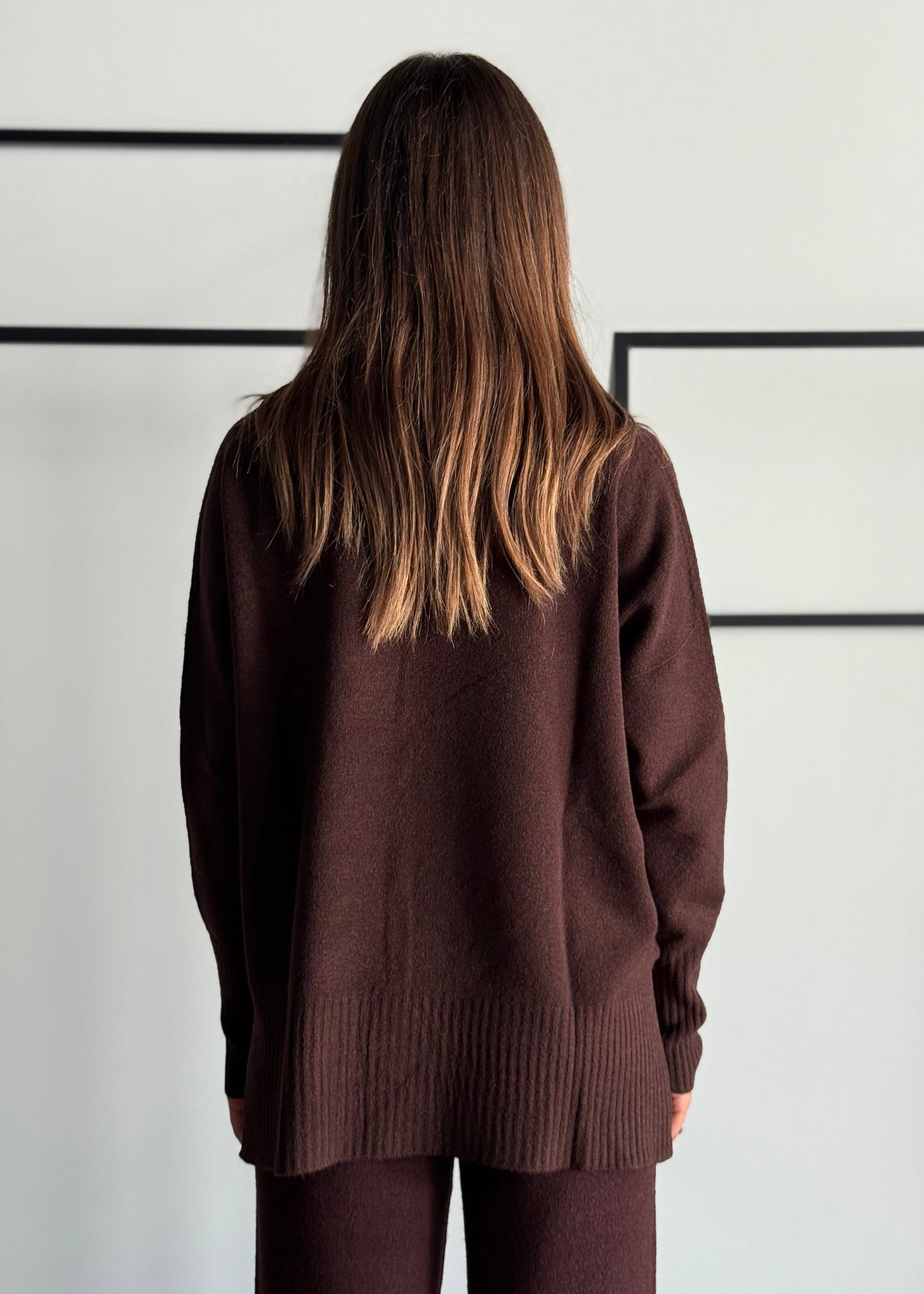 Maglia over scollo a V -KONTATTO
