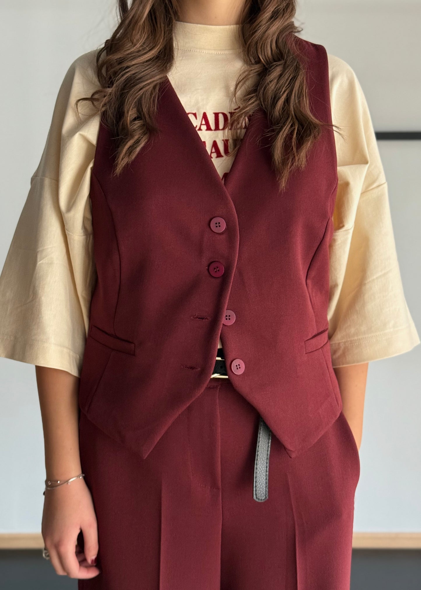 Gilet sartoriale vino con bottoni